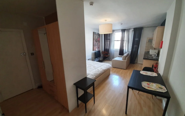 Studio Apartment in South Kensington 7