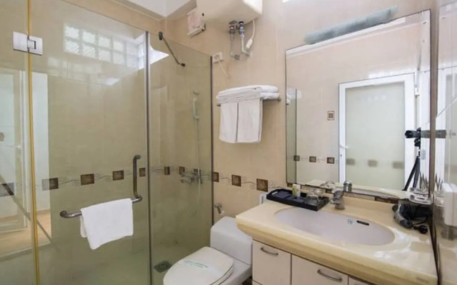 Family Homestay In Old Quarter Hanoi Private Bath