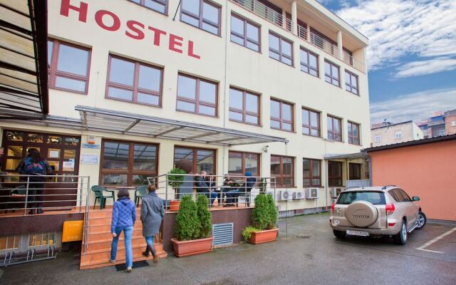 Hostel Bureau вид на фасад