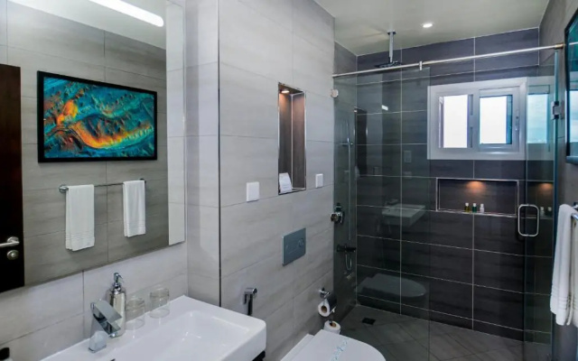 Aura Suites