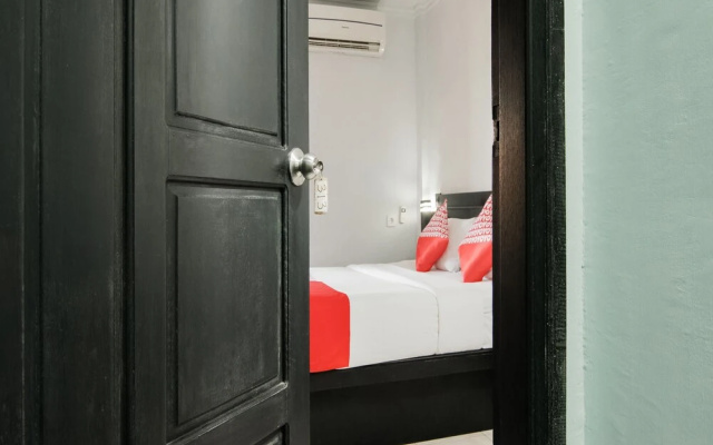 Hotel K77 by OYO Rooms