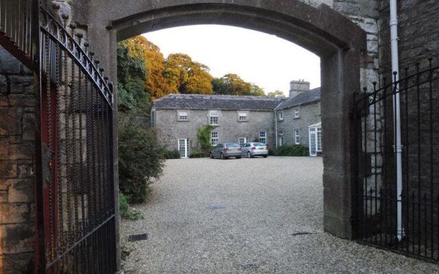 Ross House Bed & Breakfast