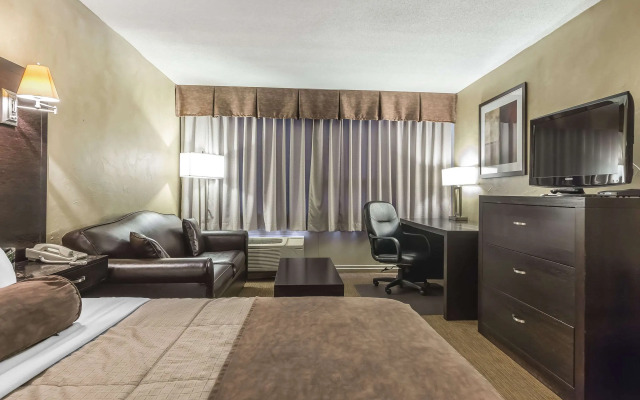 Quality Hotel & Conference Centre