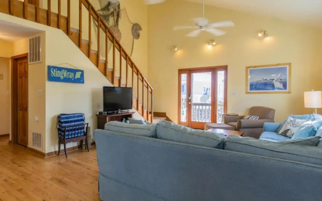 StingWray Cove by Oak Island Accommodations