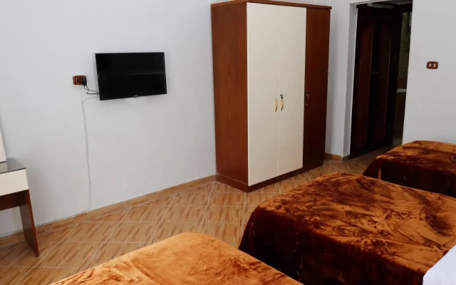 Ismailia House Inn