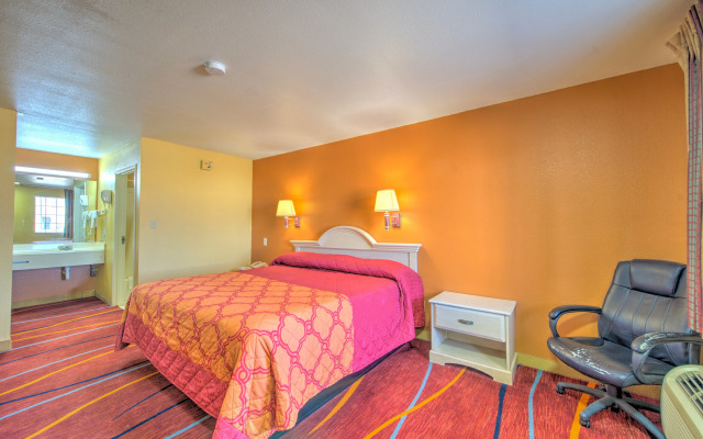 Heights Inn by Townhouse Harker Heights/Killeen