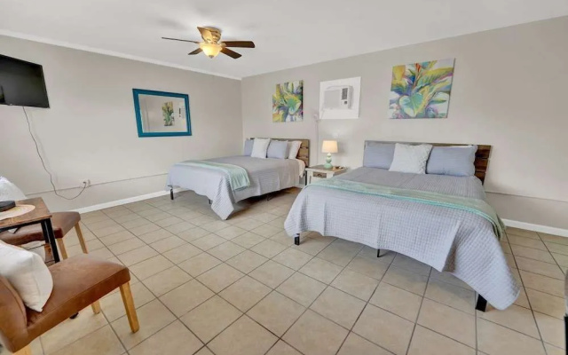 Sea Foam Suites