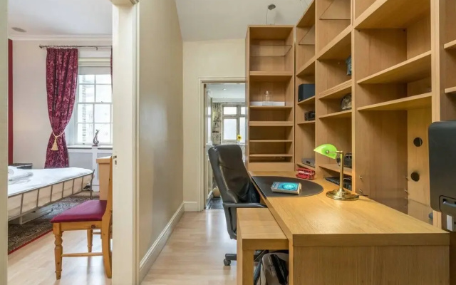 Elegant 2 BR Apartment in Paddington