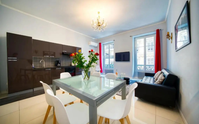 Lusso 5 beds Central Apartment