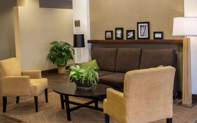 Sleep Inn & Suites Moundsville - Wheeling
