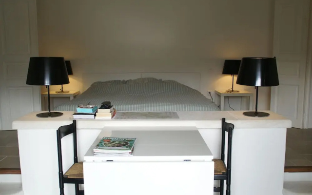 Modern Terrace Stay Montbrun