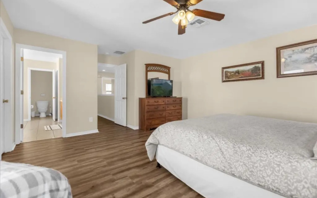 Summer Place w/Games Room & Spa, Clermont, US