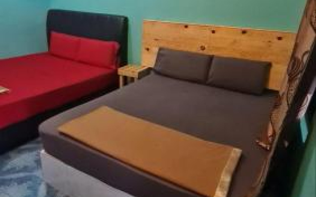 Rainbow Chalet