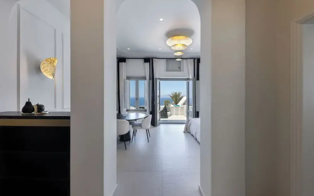 La Madeleine Oia