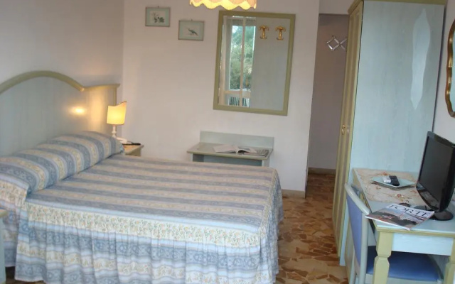 Hotel Villa Rona