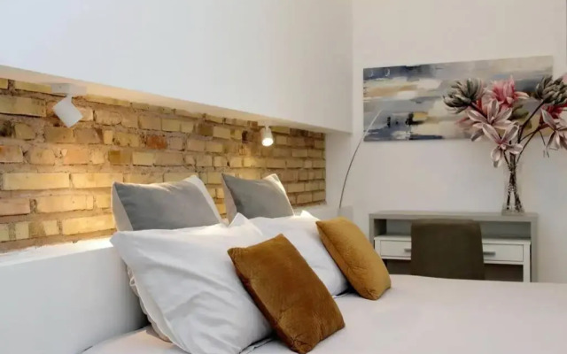 Aventino Contemporary Apartment