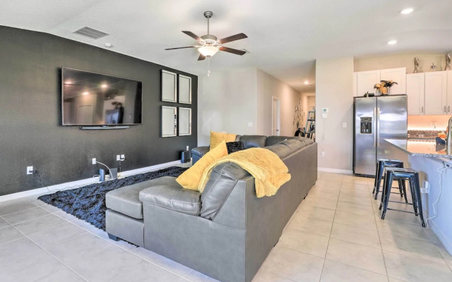 Modern & Bright Ruskin Home Near Bahia Beach!
