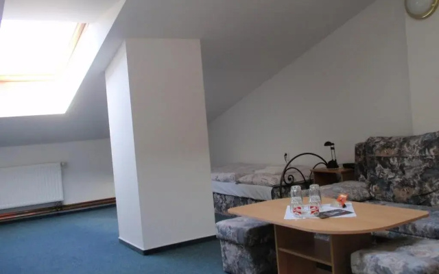 Hotel Albor