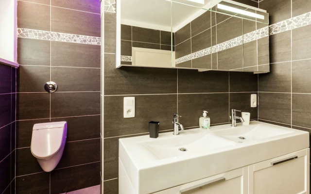 Luxury Villa with Sauna and Jacuzzi in Middelkerke