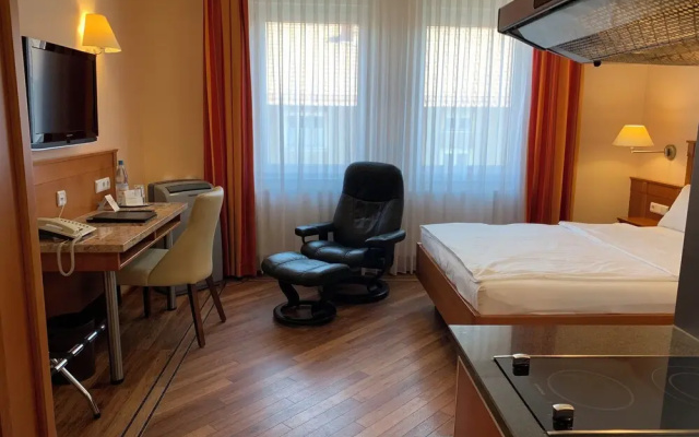 KRAL Suite Hotel & Serviced Apartment