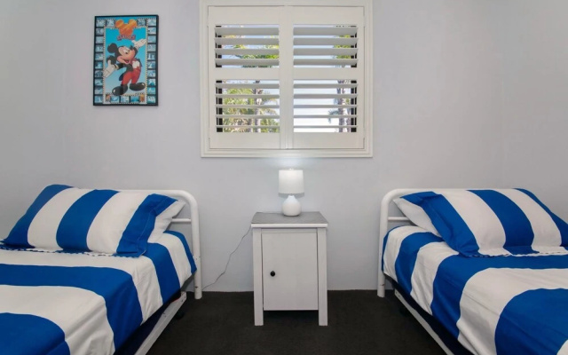 Carindale, Unit 10/19-23 Dowling Street