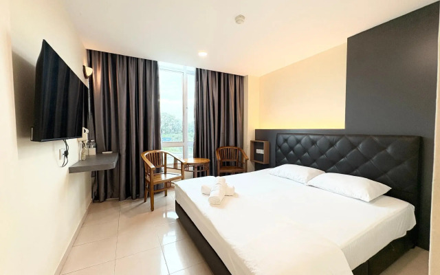 Aero Star Hotel