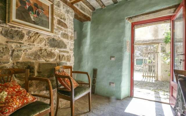 Beautiful Apartment in Villagrande di Monteco With 2 Bedrooms