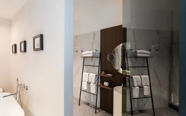 Agra Suites