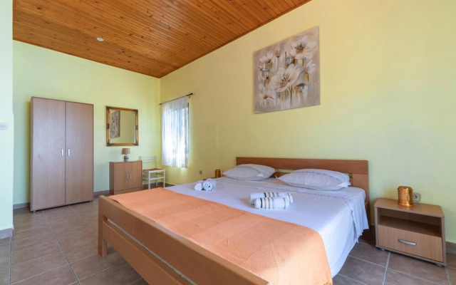Awesome Home in Blato With Wifi and 5 Bedrooms