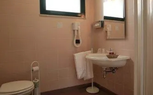 Kaire Hotel