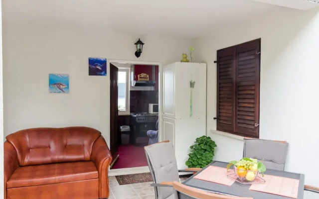Apartment Giovani - Two Bedroom Apartment With Balcony and Sea View