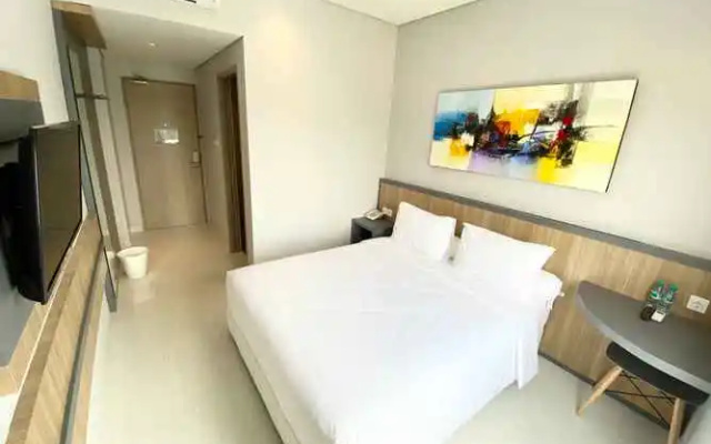 Front One Hotel Gresik