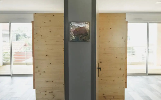 Body surf house