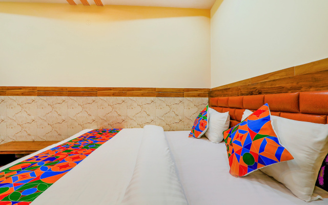 Fabhotel Shree Galaxy