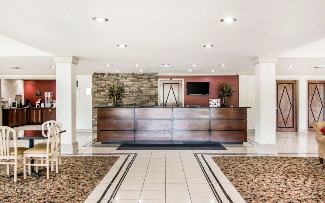 Rodeway Inn La Grange East