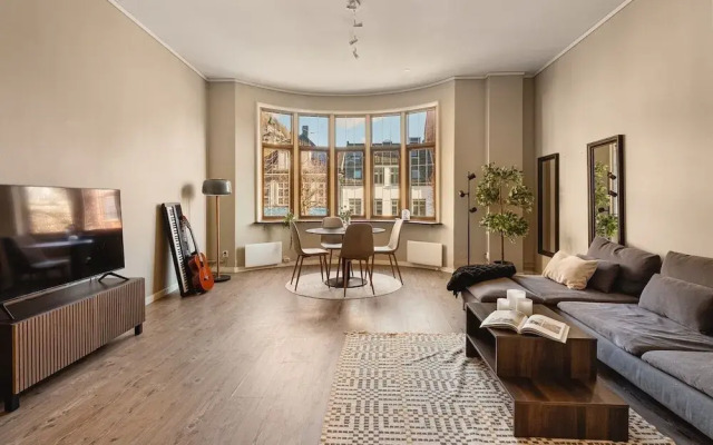 Fløyen Suites - Private Rooms I Location