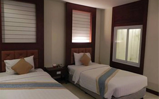 Отель Crystal Palace Pattaya