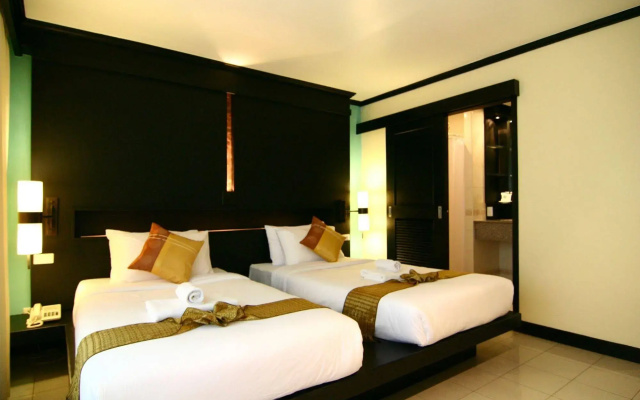 Rattana Beach Hotel