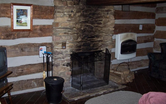 Cabin Creekwood