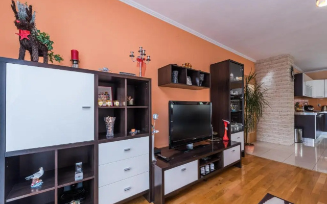 Kristina Apartments