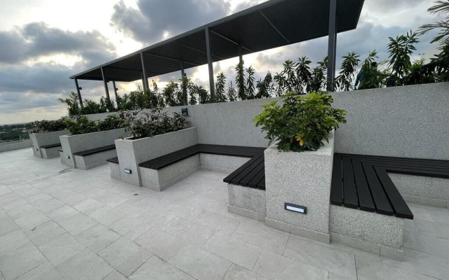 The Lennox Apartments-Airport