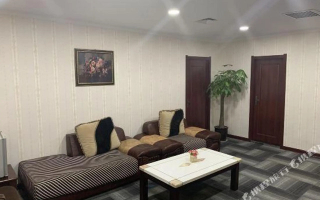 Sunshine Holiday Hotel