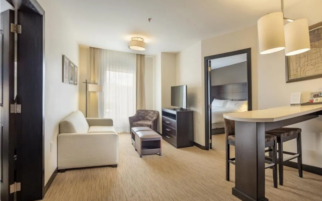Staybridge Suites Silao
