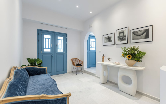 Blue Art Suites