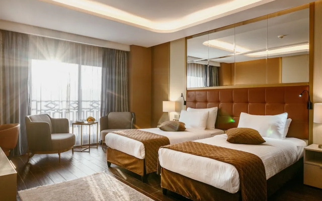 Petra Moon Luxury Hotel