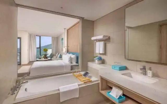 A La Carte Ha Long Bay Residence