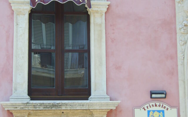 Отель B&B Triskeles Италия, Сиракуза - отзывы, цены и фото номеров - забронировать отель B&B Triskeles онлайн вид на фасад