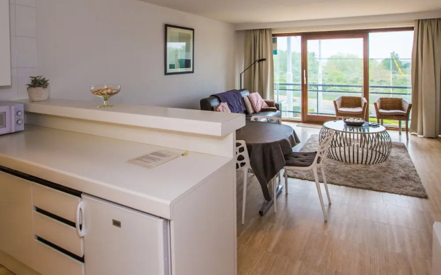 Cozy Apartment Near the sea