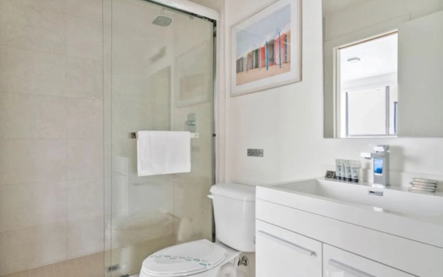 Miami Suite 305