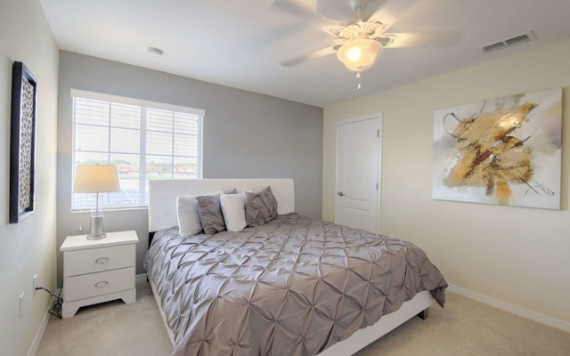 Paradise Palms-ru1049